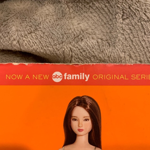 Pretty Little Liars Flawless Book - Picture 3 of 3